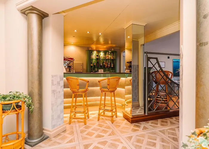 Crystal Hotel Varese